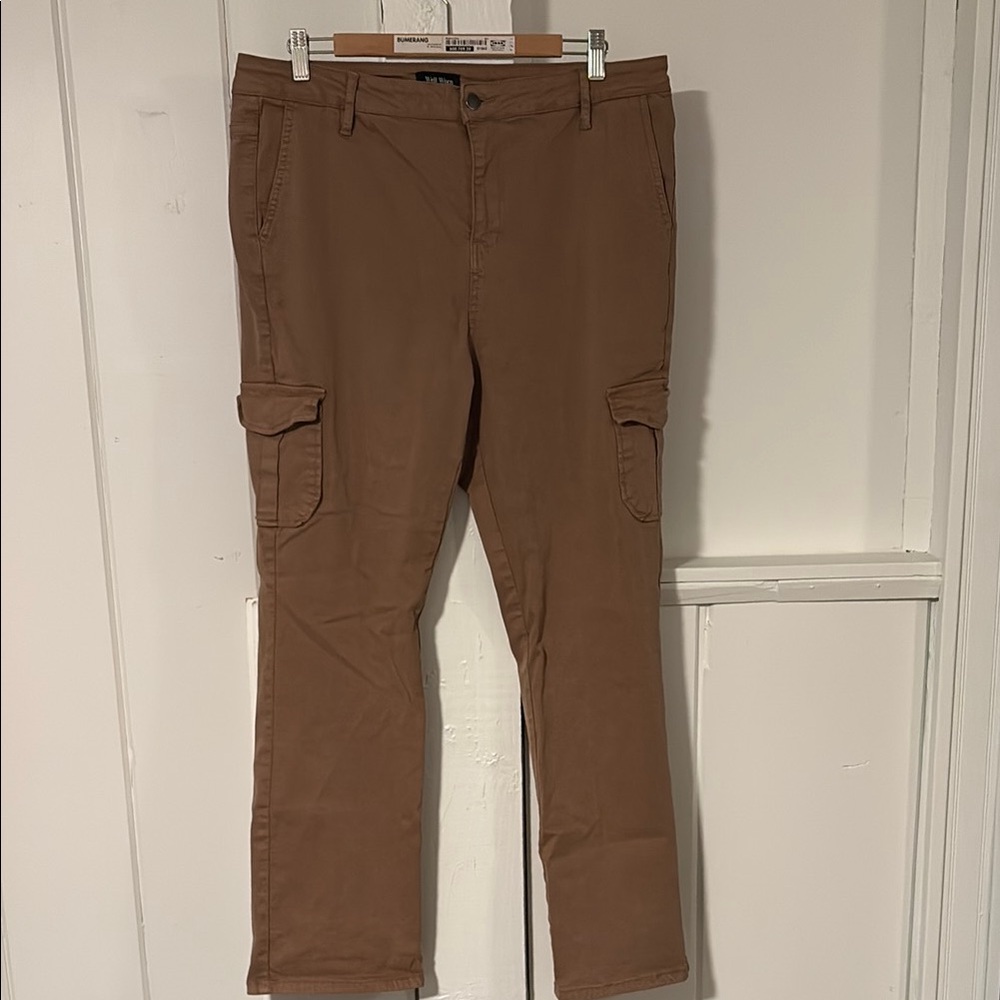 Women’s Brown Cargo Pants size 16 Eddie Bauer